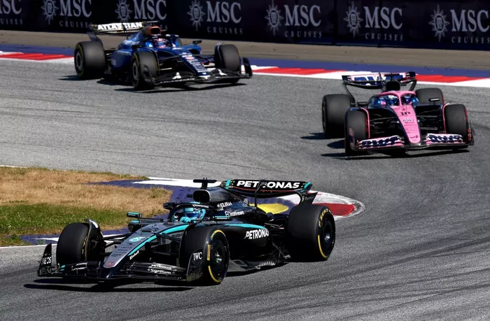 George Russell, Mercedes, Pierre Gasly, Alpine, Alexander Albon, Williams