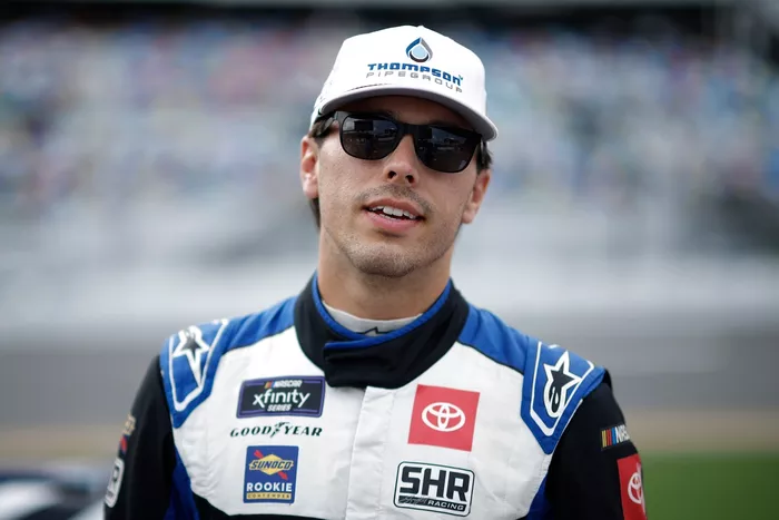 Dean Thompson, Sam Hunt Racing Toyota