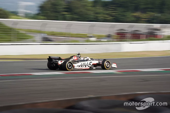 平川亮、ハースVF-23