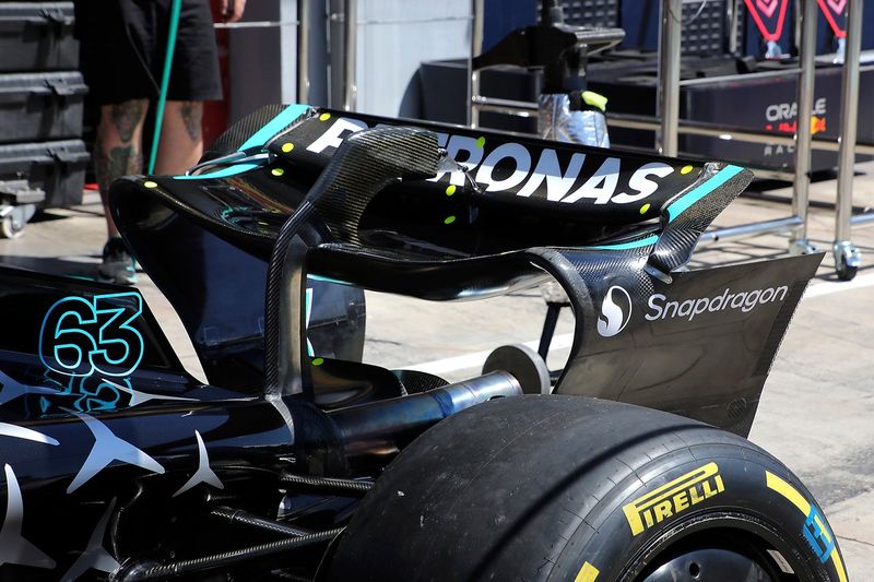 EL1 - Leclerc aux commandes, Verstappen brouillon