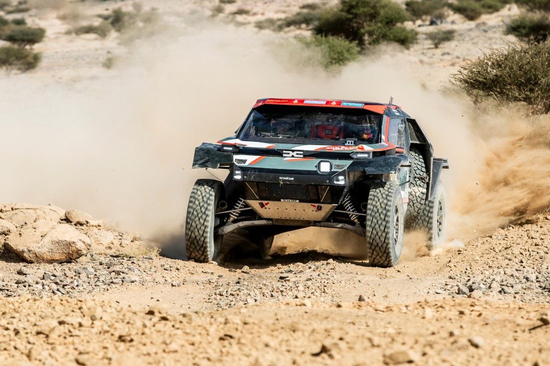 #212 The Dacia Sandriders Dacia: Cristina Gutierrez, Pablo Moreno