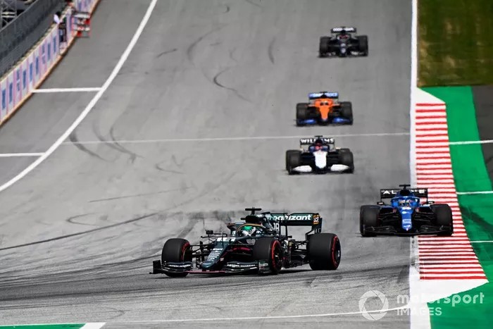 Lance Stroll, Aston Martin AMR21, Fernando Alonso, Alpine A521, George Russell, Williams FW43B, Daniel Ricciardo, McLaren MCL35M