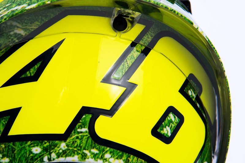 Casco de Valentino Rossi, Petronas Yamaha SRT  