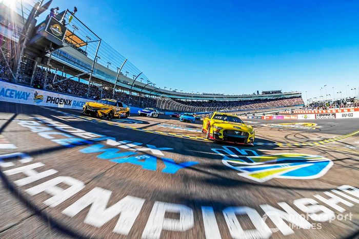 Joey Logano, Team Penske, Ford Mustang