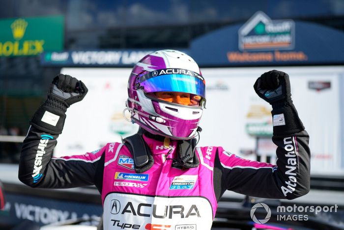 Ganador de la pole #60 Meyer Shank Racing w/ Curb Agajanian Acura ARX-06: Tom Blomqvist