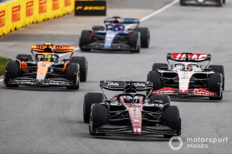 Valtteri Bottas, Alfa Romeo C43, Kevin Magnussen, Haas VF-23, Lando Norris, McLaren MCL60