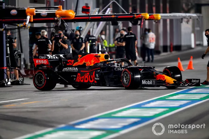 Max Verstappen, Red Bull Racing RB16B