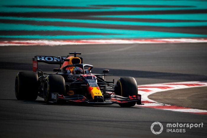 Max Verstappen, Red Bull Racing RB16B