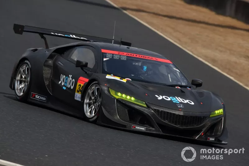 #34 Yogibo NSX GT3