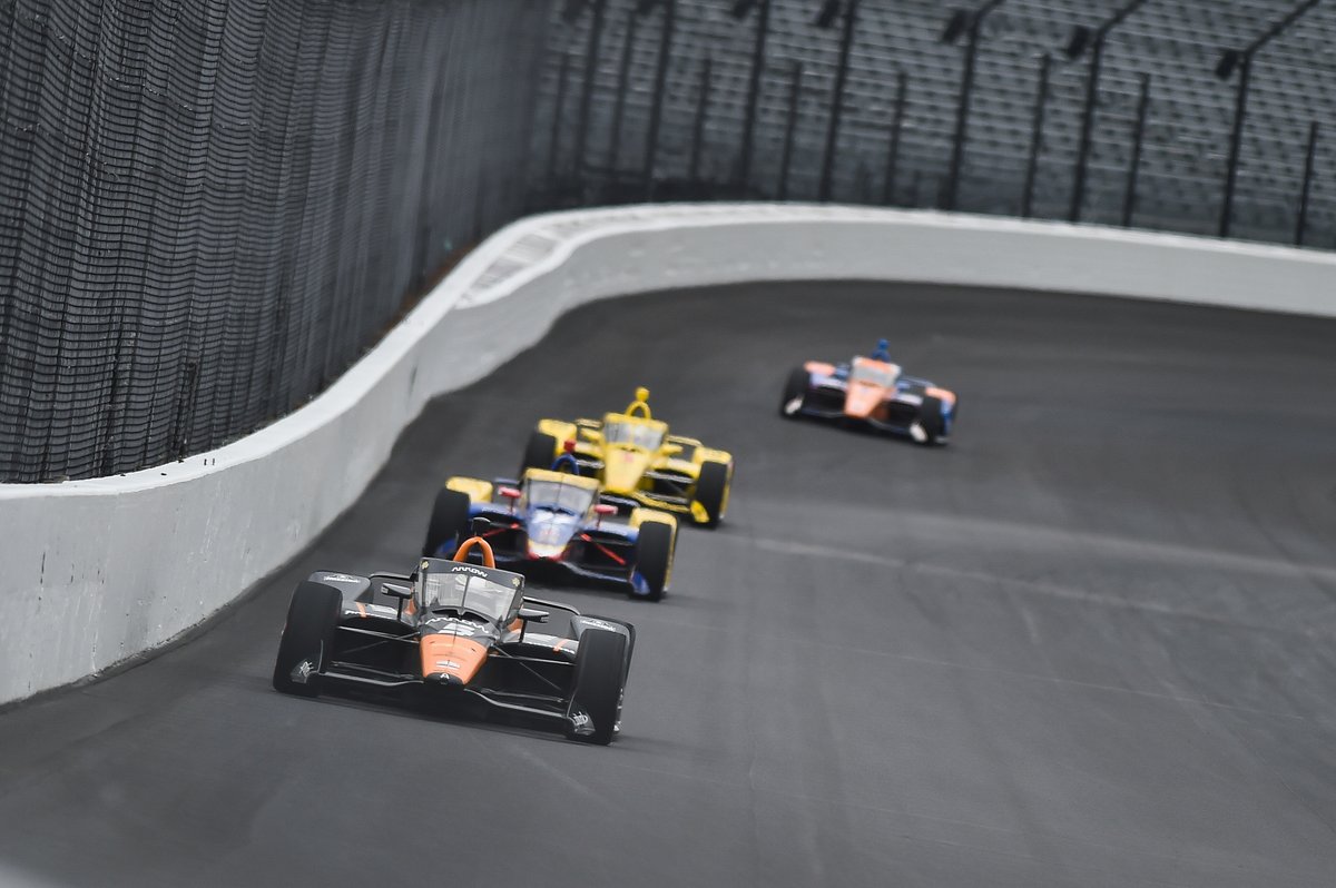 O'Ward, Rossi, Newgarden en Dixon tijdens de test op Indianapolis