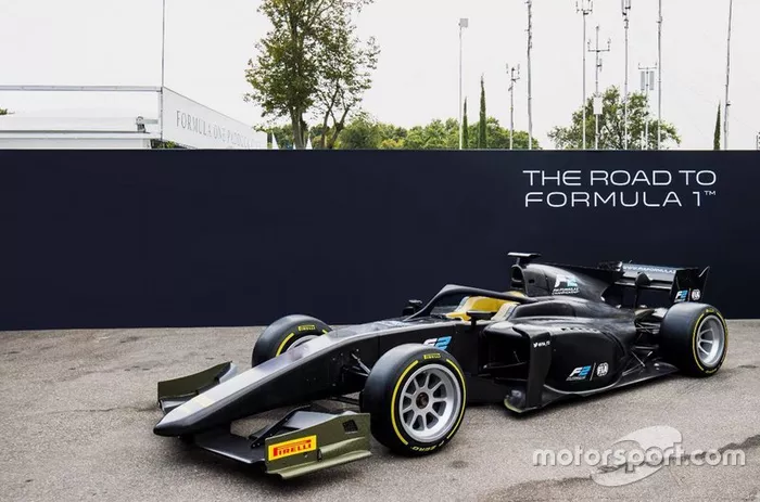 F1 con Pirelli de 18 pulgadas