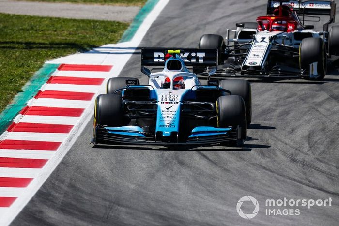Robert Kubica, Williams FW42,  y Kimi Raikkonen, Alfa Romeo Racing C38
