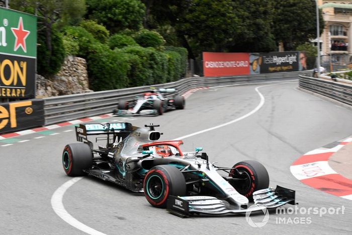 Lewis Hamilton, Mercedes AMG W10,  Valtteri Bottas, Mercedes AMG W10