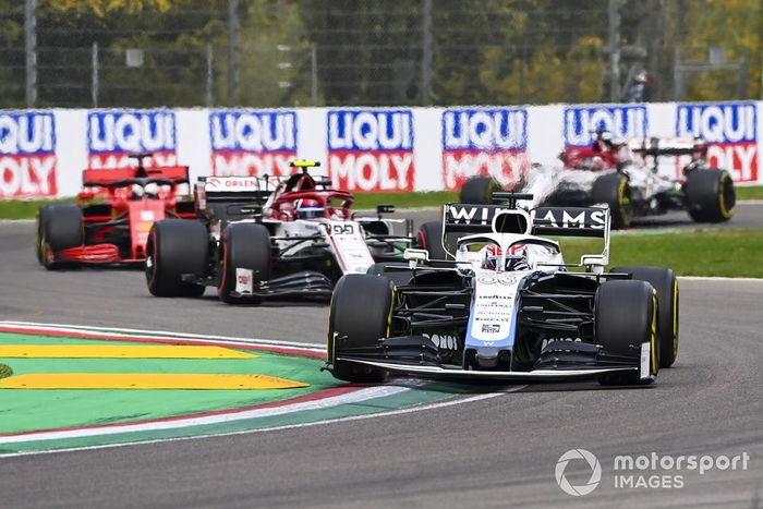 George Russell, Williams FW43, Antonio Giovinazzi, Alfa Romeo Racing C39, y Sebastian Vettel, Ferrari SF1000