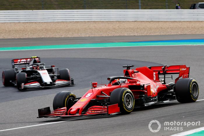 Sebastian Vettel, Ferrari SF1000, Kevin Magnussen, Haas VF-20