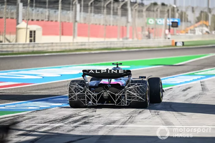 Pierre Gasly, Alpine A524, con rastrelliera aerodinamica