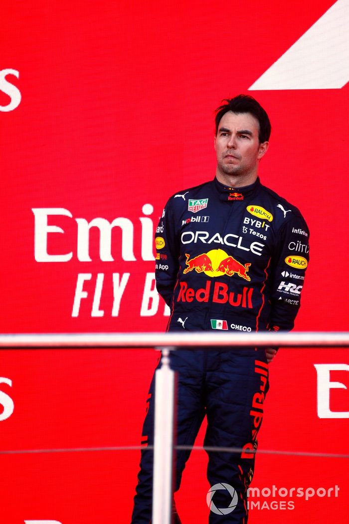 Podio: segundo lugar Sergio Pérez, Red Bull Racing