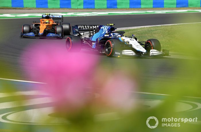 Nicholas Latifi, Williams FW43B, Lando Norris, McLaren MCL35M