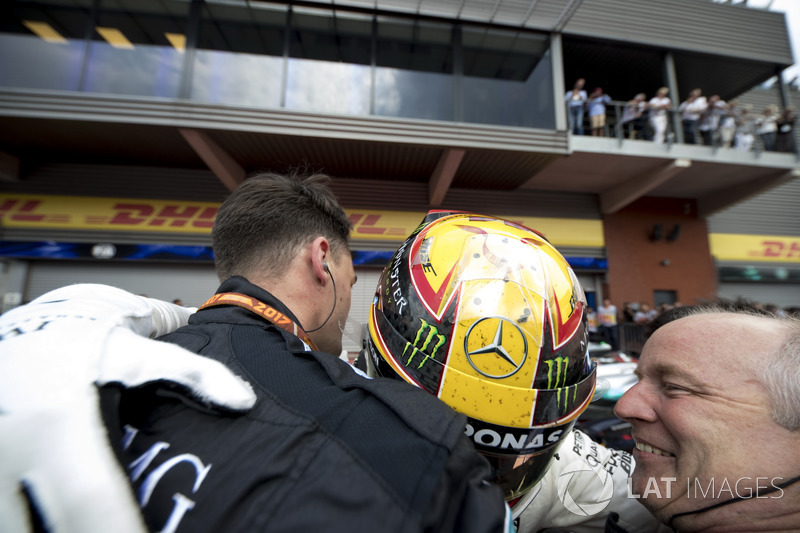 Race winner Lewis Hamilton, Mercedes AMG F1, celebrates, his team in Parc Ferme