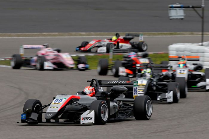 Nikita Mazepin, Hitech Grand Prix, Dallara F317 - Mercedes-Benz