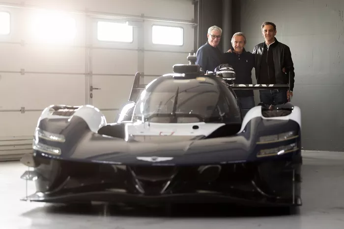 Jacky Ickx, Genesis Magma Racing, Cyril Abiteboul, Genesis Magma Racing, Luc Donckerwolke, Genesis Magma Racing
