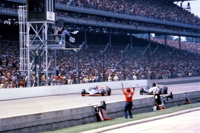 1982 - Gordon Johncock, Wildcat/Cosworth