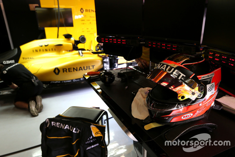 Il casco di Esteban Ocon
