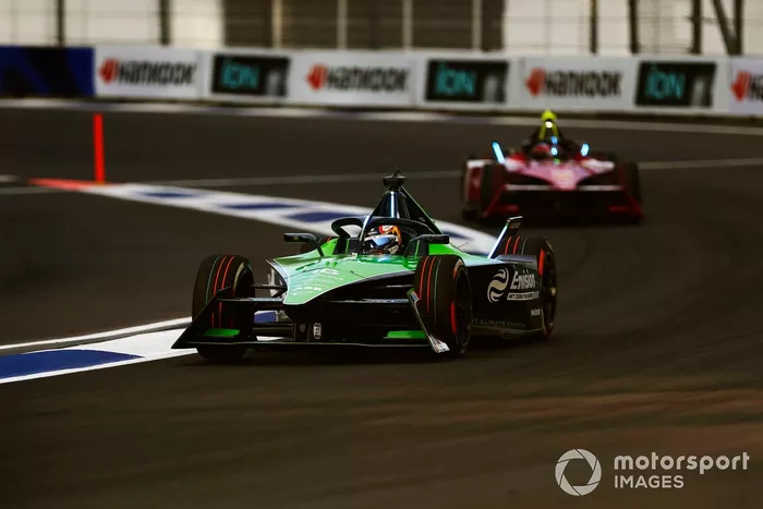 Sébastien Buemi, Envision Racing, Jaguar I-TYPE 6, Oliver Rowland, Equipo Nissan de Fórmula E, Nissan e-4ORCE 04