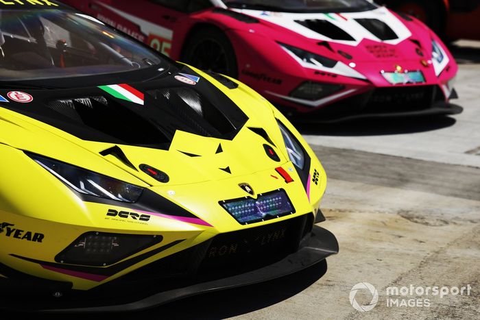 #60 Iron Lynx Lamborghini Huracan LMGT3 Evo2: Claudio Schiavoni, Matteo Cressoni, Franck Perera