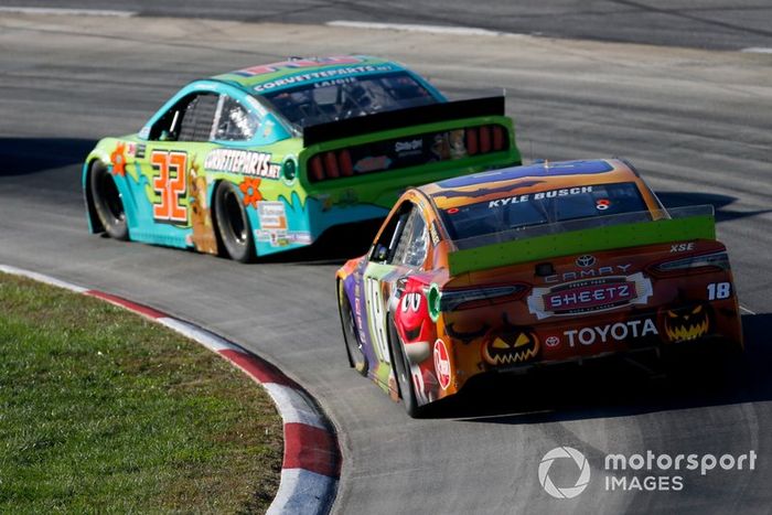 Kyle Busch, Joe Gibbs Racing, Toyota Camry M&M's Halloween