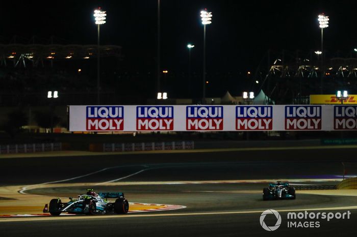 Lewis Hamilton, Mercedes W13, George Russell, Mercedes W13