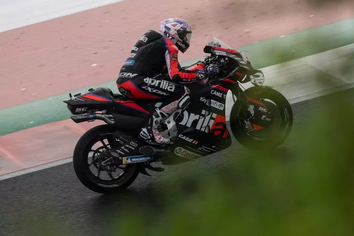 Aleix Espargaro, Aprilia Racing