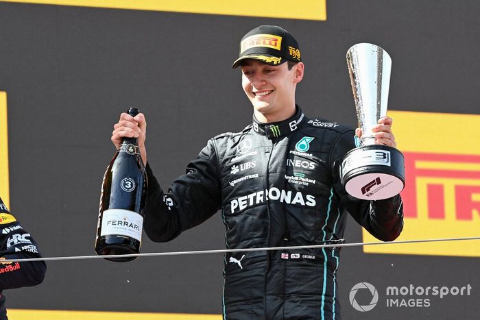 Podio: tercer lugar George Russell, Mercedes-AMG