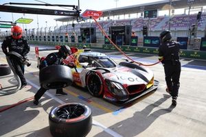 #20 BMW M Team WRT BMW M Hybrid V8: René Rast, Robin Frijns, Sheldon Van Der Linde