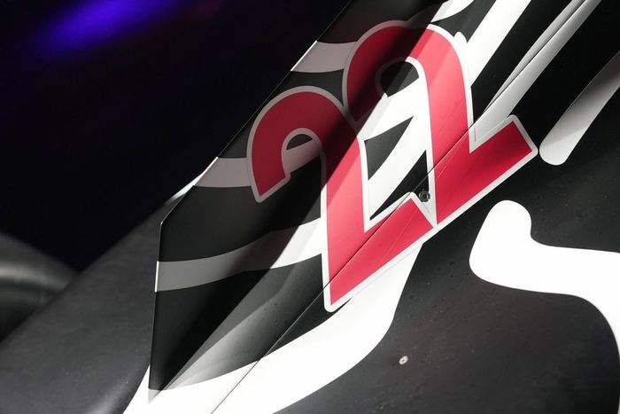 Scuderia AlphaTauri AT04 w barwach Las Vegas 
