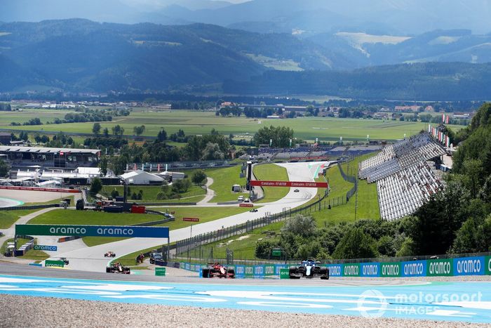 Fernando Alonso, Alpine A521, Charles Leclerc, Ferrari SF21