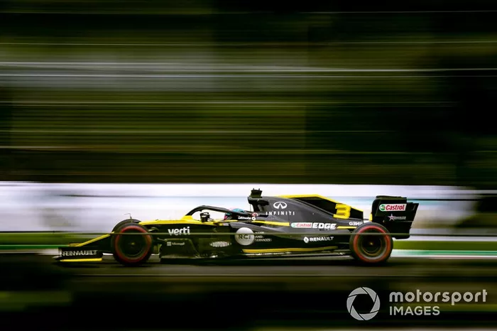 Daniel Ricciardo, Renault F1 Team R.S.19