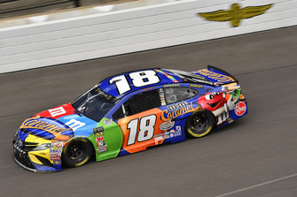 Kyle Busch, Joe Gibbs Racing, Toyota Camry M&M's Caramel