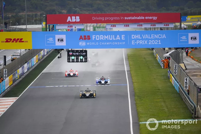 Antonio Felix Da Costa, DS Techeetah, DS E-Tense FE21 Maximilian Gunther, BMW i Andretti Motorsport, BMW iFE.21, Alex Lynn, Mahindra Racing, M7Electro 