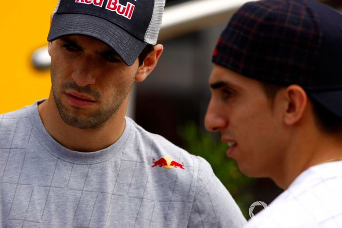 Sebastien Buemi, Toro Rosso, y Jaime Alguersuari, Toro Rosso