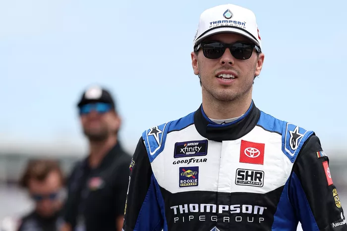Dean Thompson, Sam Hunt Racing Toyota