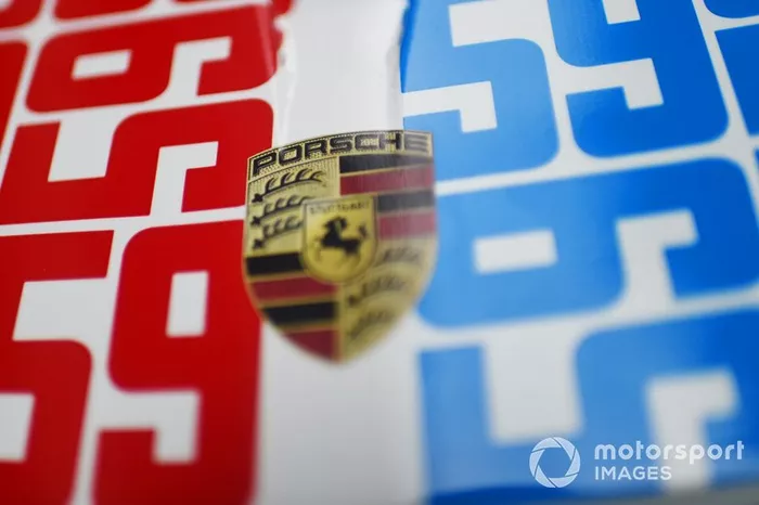 #94 Porsche GT Team Porsche 911 RSR