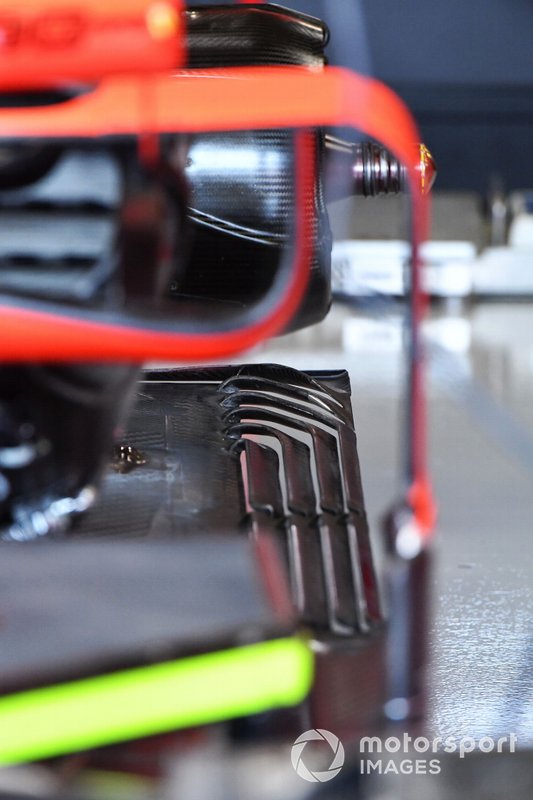 Dettagli fondo della Ferrari SF90