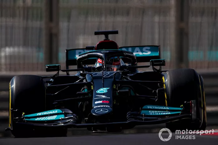 Nyck de Vries, Mercedes W12 