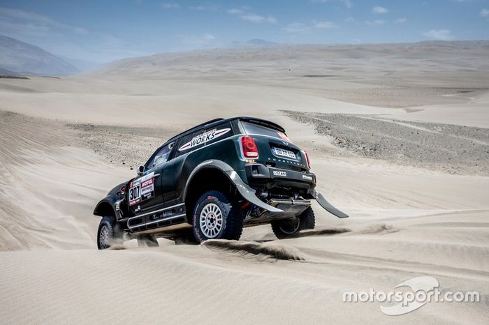 #307 X-Raid Team: Nani Roma, Alex Haro Bravo