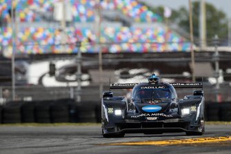 #10 Konica Minolta Cadillac DPi-V.R. Cadillac DPi, DPi: Renger Van Der Zande, Jordan Taylor, Fernando Alonso Diaz, Kamui Kobayashi