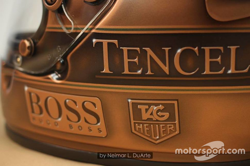 Capacete Ayrton Senna em bronze por Neimar Duarte