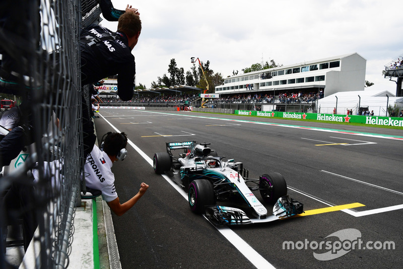 Formula 1 2018 Şampiyonu Lewis Hamilton, Mercedes AMG F1