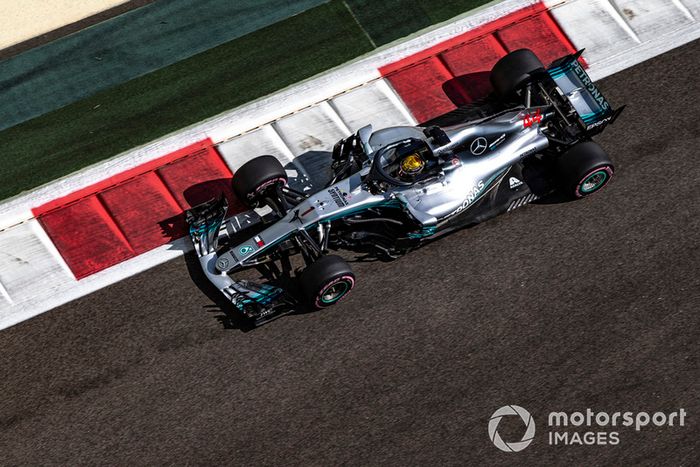 Lewis Hamilton, Mercedes-AMG F1 W09 