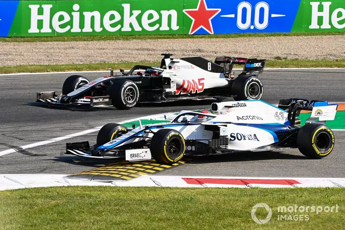George Russell, Williams FW43,  Romain Grosjean, Haas VF-20 
